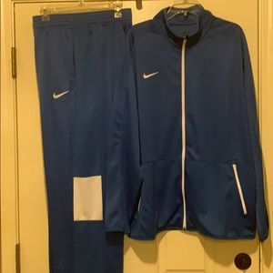 Men’s Nike Sweatsuit